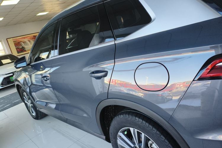 比亚迪 宋Pro 2019款 1.5T 自动精英型车身外观4