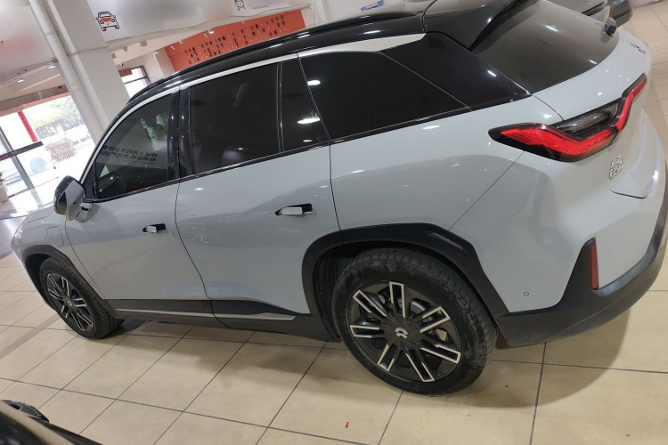 蔚来ES6 2020款 600KM 运动版车身外观6003