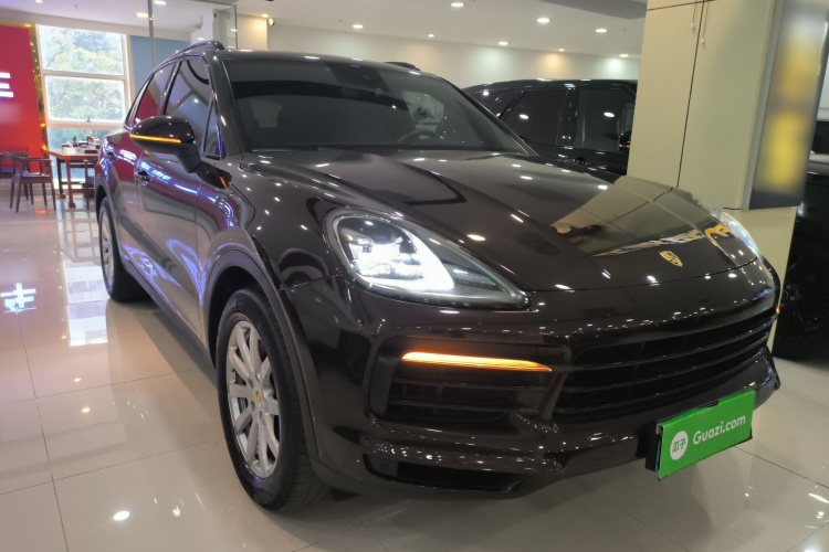 保时捷 2019款 Cayenne 3.0T车身外观3
