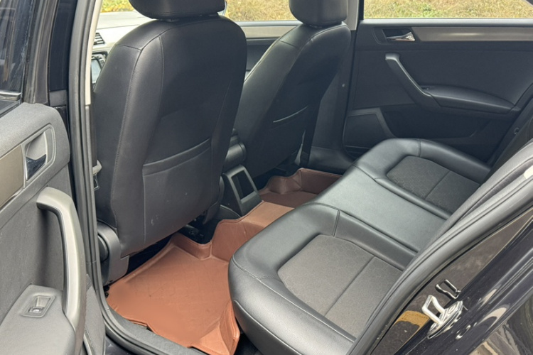 大众 桑塔纳 2015款 1.6L 自动舒适版中控内饰7003