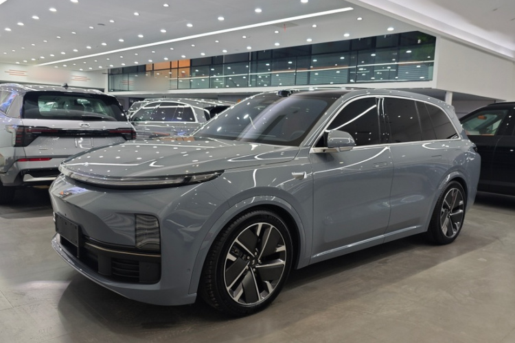 理想汽车 理想L8 2025款 Max 智能焕新版车身外观6005