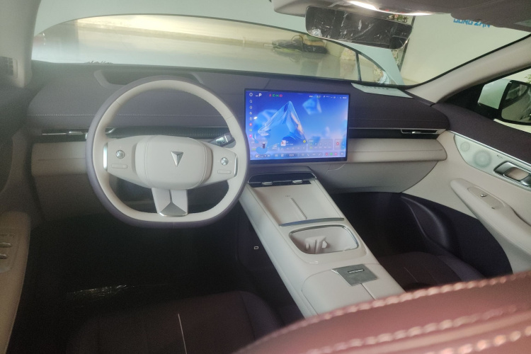 深蓝汽车 深蓝S07 2026款 300Ultra 华为乾崑ADS SE版中控内饰12