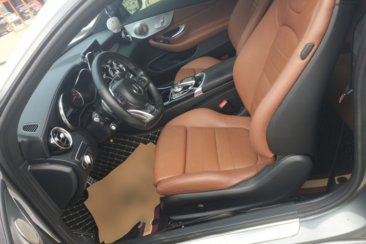 奔驰C级(进口) 2017款 C 200 轿跑版局部细节19