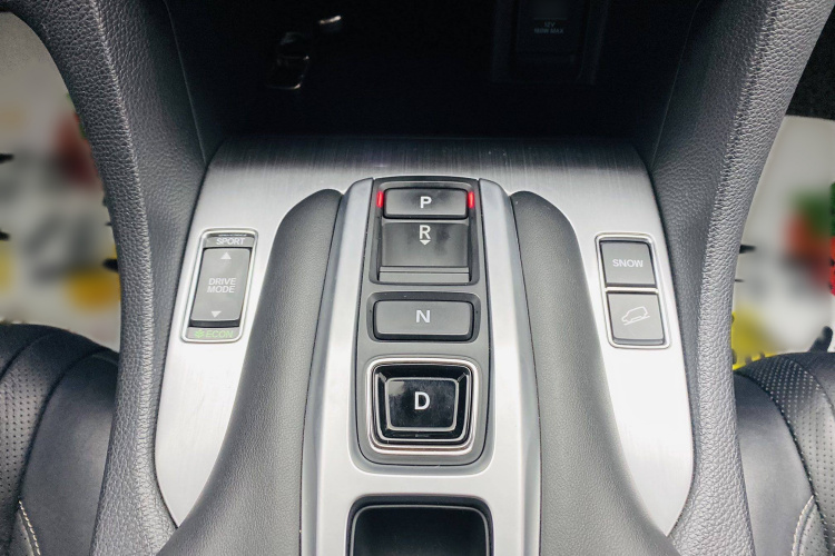 本田 冠道 2020款 370TURBO 四驱尊享版中控内饰7005