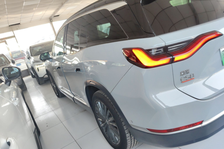 蔚来ES8 2022款 75kWh 七座版车身外观6003
