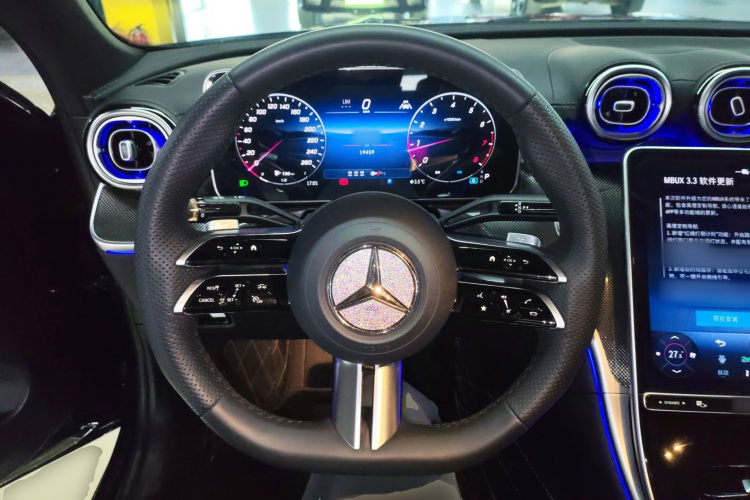 奔驰C级 2025款 C 260 L 运动版中控内饰13