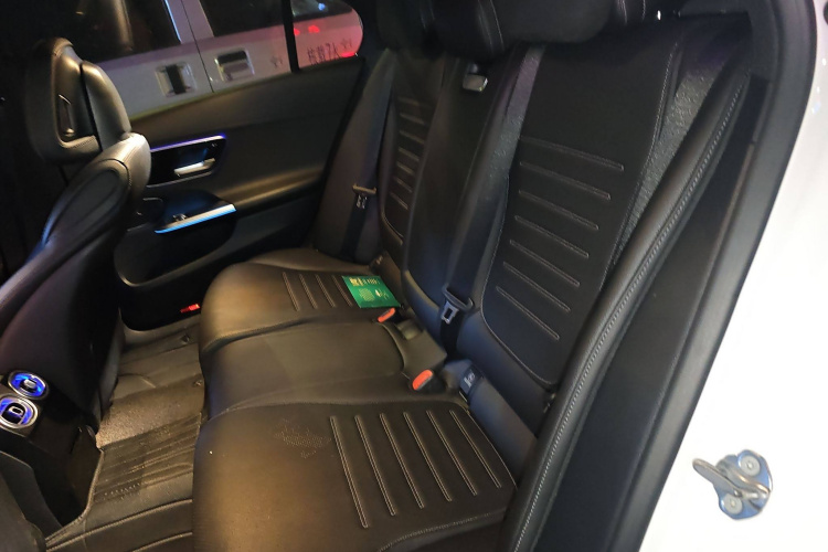 奔驰C级 2022款 改款 C 260 L 运动版中控内饰7004