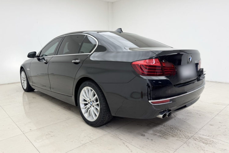 宝马5系 2014款 525Li 豪华设计套装车身外观6006