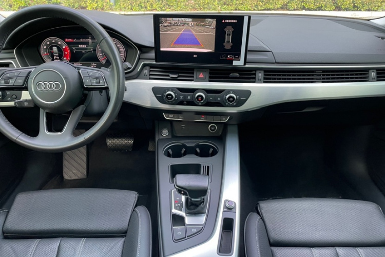 奥迪A4L 2020款 40 TFSI 时尚动感型中控内饰7002