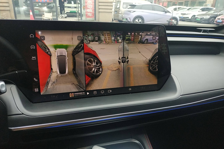 小鹏P7 2023款 P7i 702 Pro局部细节16