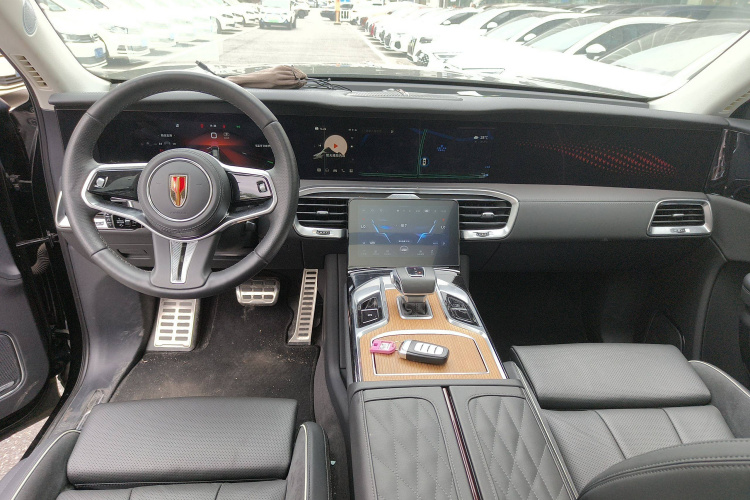 红旗E-HS9 2021款 460km 旗享版 六座中控内饰7002