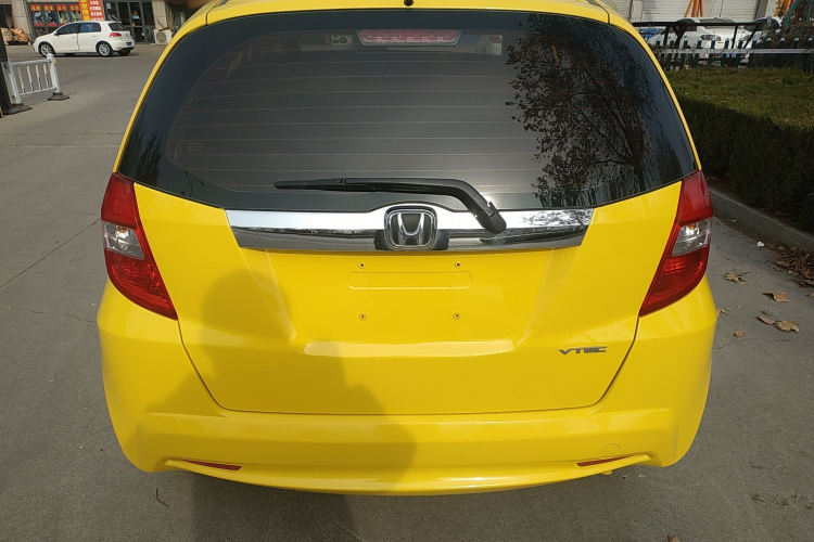 本田 飞度 2011款 1.5L 手动豪华版车身外观6004