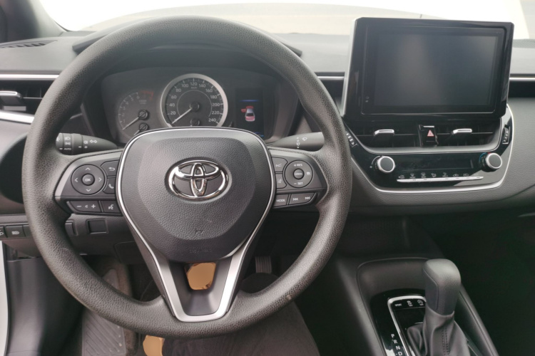 丰田 雷凌 2023款 185T CVT豪华版中控内饰12