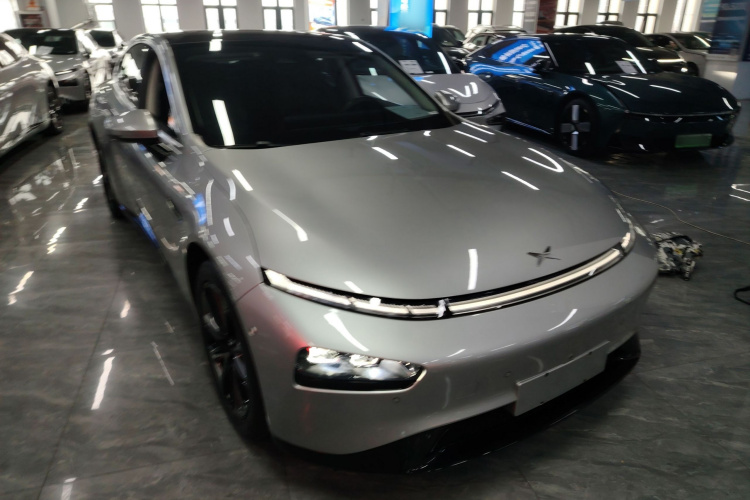 小鹏P7 2022款 480N+车身外观6002