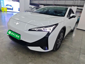 ARCFOX极狐 极狐 阿尔法S5 2024款 560PRO 185kW
