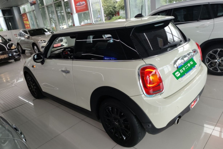 MINI 2019款 1.5T ONE PLUS车身外观6003