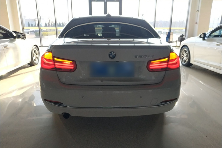 宝马3系 2016款 320Li 时尚型车身外观6