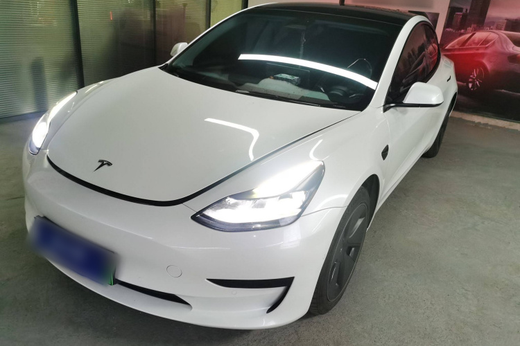 特斯拉 Model 3 2022款 后轮驱动版车身外观1