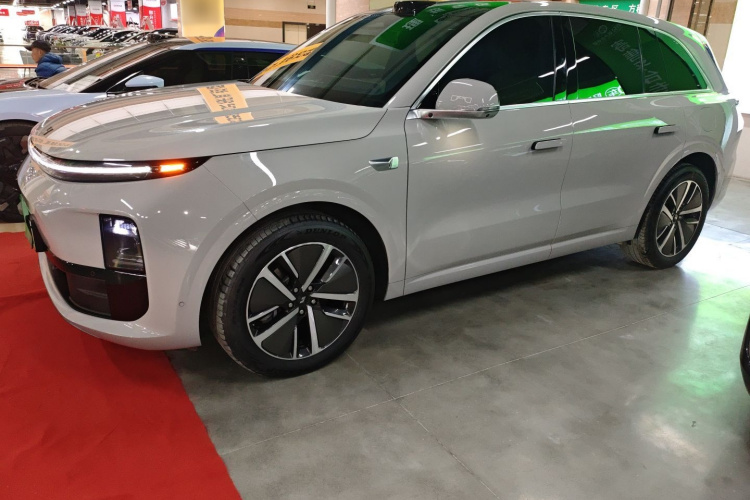 理想汽车 理想L6 2024款 Max车身外观4