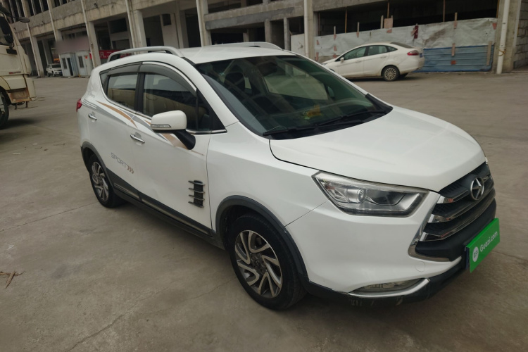 江汽集团 瑞风S3 2016款 1.5L 手动豪华智能型车身外观3