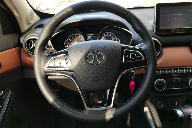 北京汽车 绅宝X35 2016款 1.5L 自动豪华版中控内饰13