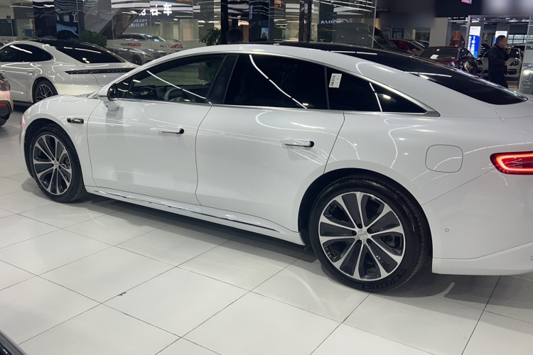 鸿蒙智行 智界S7 2024款 Pro车身外观6005