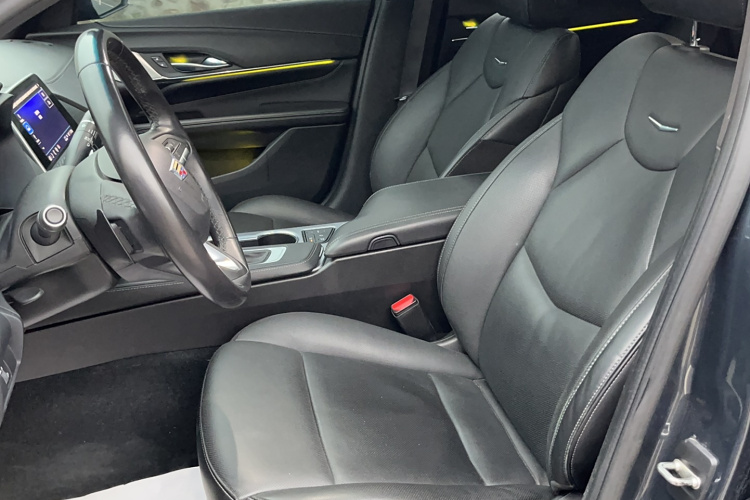 凯迪拉克CT4 2021款 28T 豪华型局部细节19