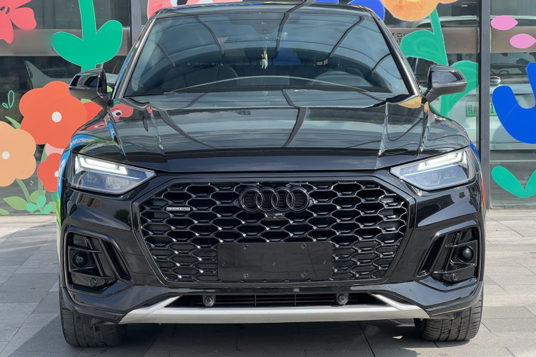 奥迪Q5L Sportback 2024款 40 TFSI 豪华型车身外观6002