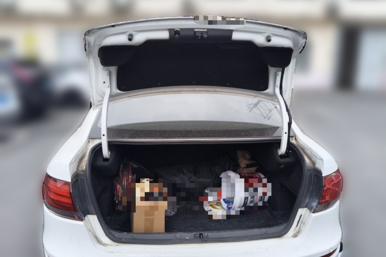 观致3 2018款 三厢 1.6L 自动领先型中控内饰23