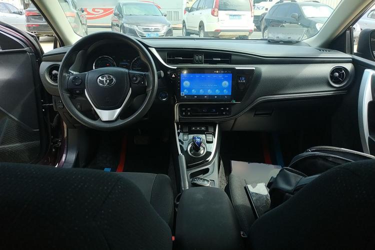 丰田 雷凌 2017款 改款双擎 1.8H GS E-CVT精英天窗版 国V中控内饰12