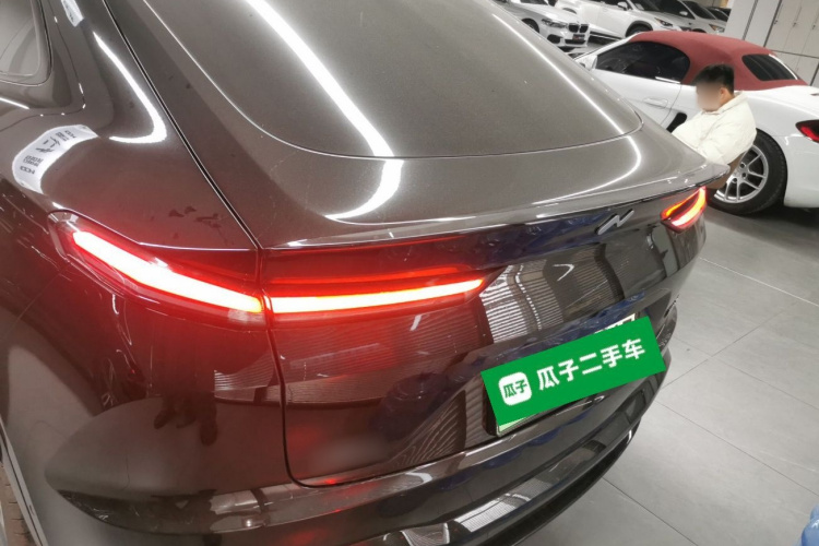 乐道L60 2024款 85kWh 四驱版车身外观6