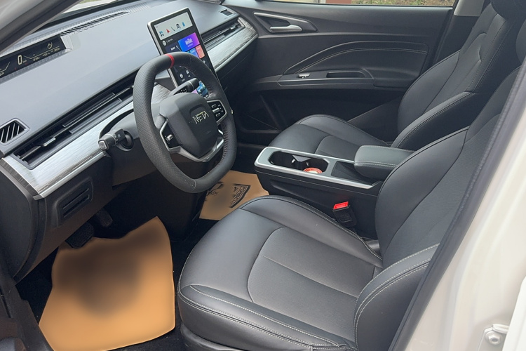 哪吒汽车 哪吒AYA 2023款 401 Lite局部细节19