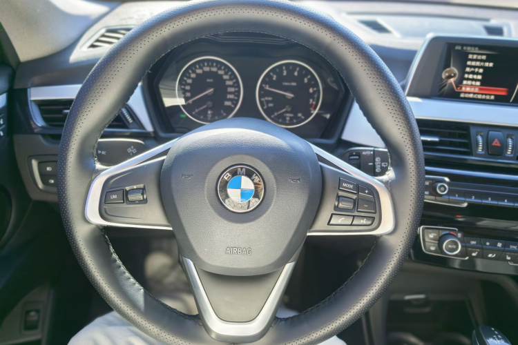 宝马X1 2016款 sDrive18Li 尊享型局部细节13