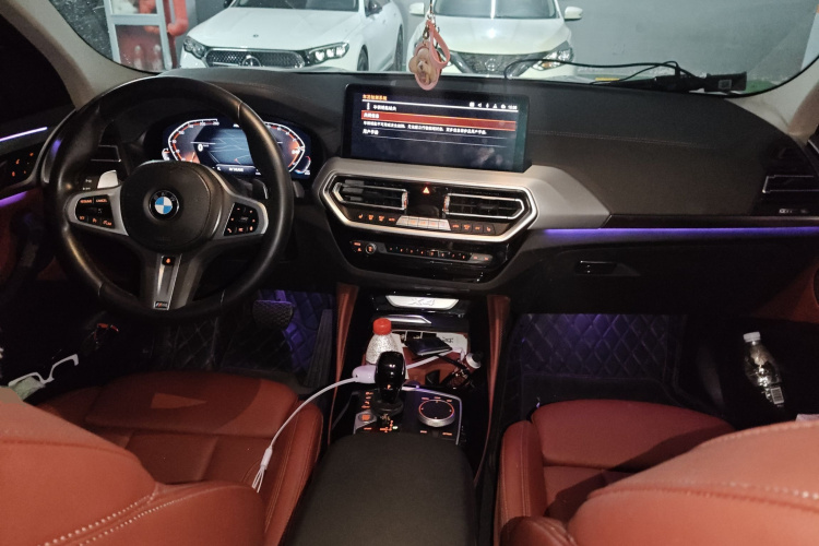 宝马X4 2022款 xDrive 25i M运动套装中控内饰12