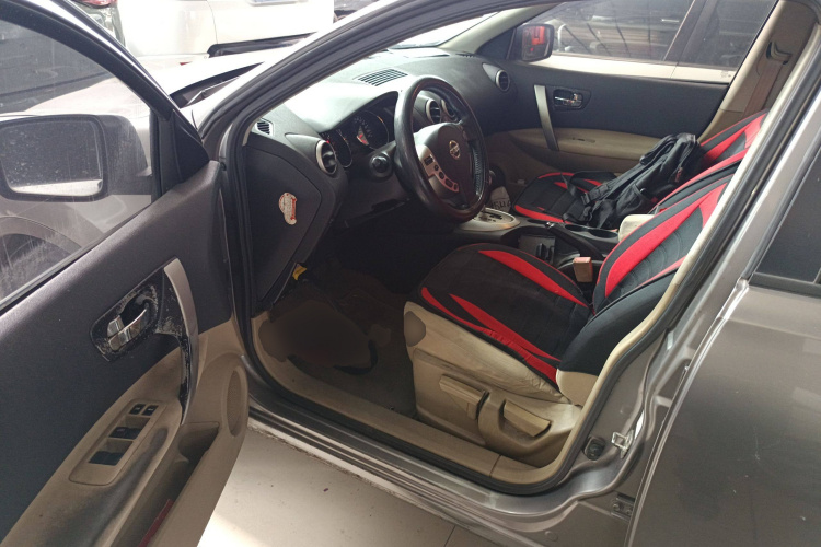 日产 逍客 2012款 2.0XL 火 CVT 2WD中控内饰20