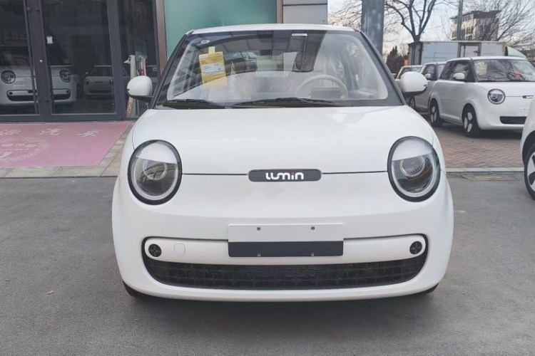 长安启源 长安Lumin 2026款 宝藏版 205km 心爱米 国轩车身外观6001