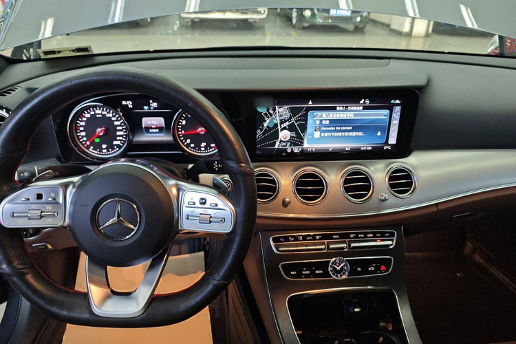 奔驰E级(进口) 2019款 E 200 运动型 4MATIC中控内饰7002