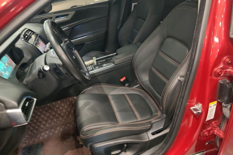 捷豹XEL 2019款 2.0T 200PS 尊享版中控内饰19