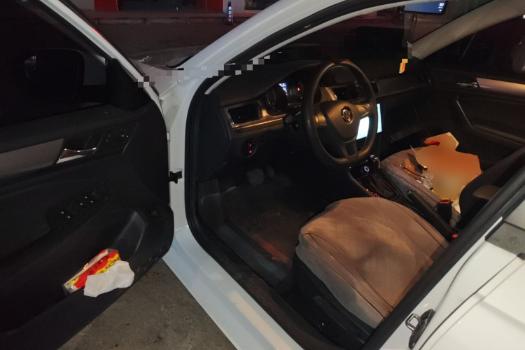 大众 2019款 改款 宝来·传奇 1.5L 自动时尚型 国VI中控内饰20