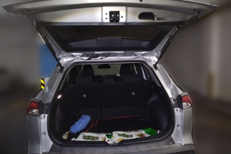 丰田 锋兰达 2022款 2.0L CVT领先版中控内饰23