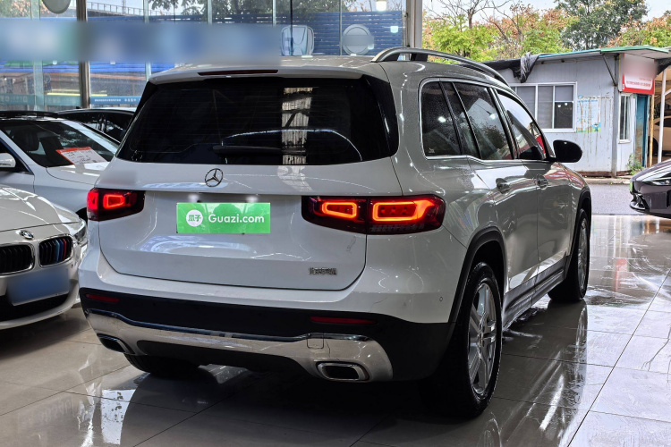 奔驰GLB 2021款 GLB 200 动感型车身外观6004