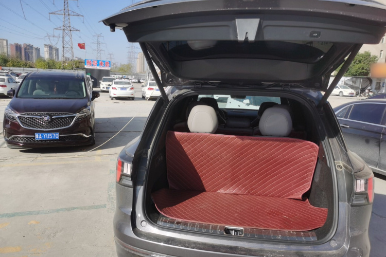 领克09 EM-P 2023款 2.0TD EM-P 远航版PM 七座局部细节23