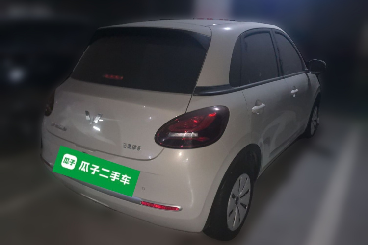 五菱汽车 五菱缤果 2023款 203km 轻享款车身外观6005