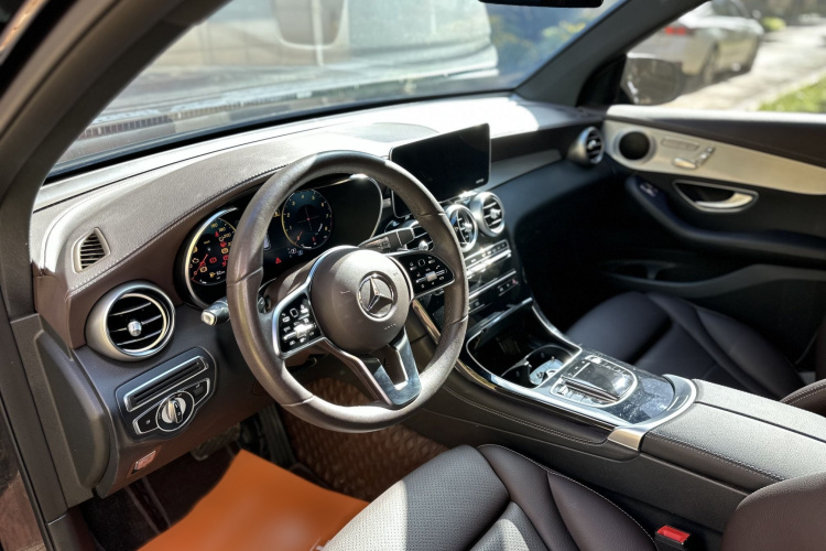 奔驰GLC 2020款 改款 GLC 260 L 4MATIC 豪华型中控内饰7014