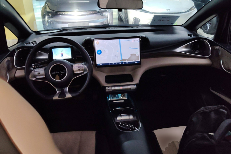 比亚迪 海豚 2023款 420km 时尚版中控内饰12