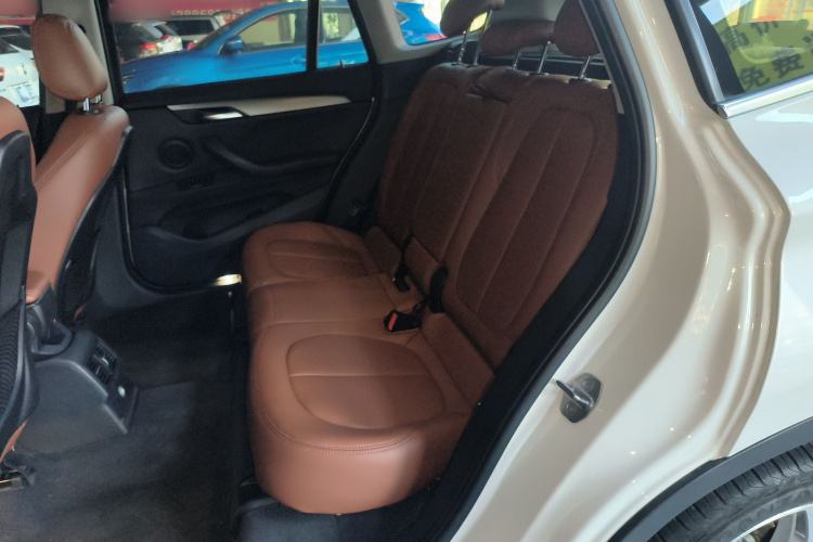 宝马X1 2018款 sDrive20Li 领先型中控内饰7004