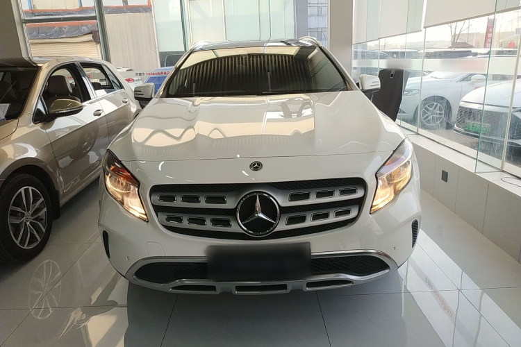 奔驰GLA 2017款 GLA 200 动感型车身外观6001