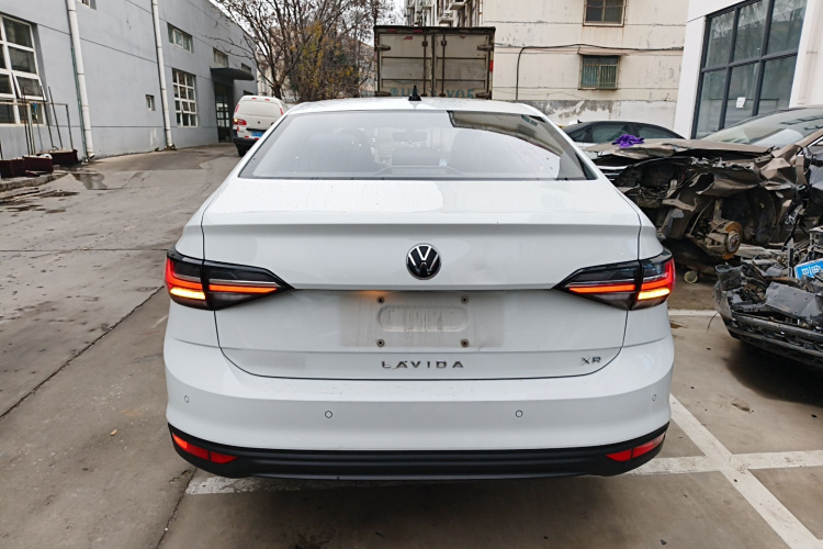 大众 朗逸 2023款 新锐 1.5L 自动新逸版车身外观6