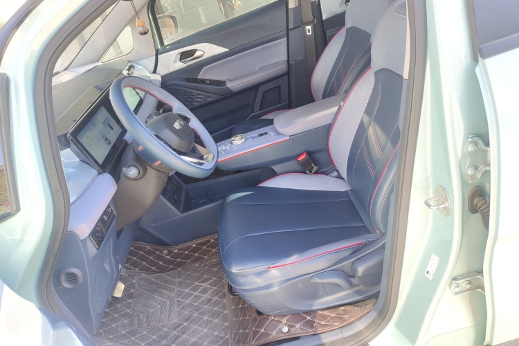 吉利几何E萤火虫 2022款 401KM 霹雳虎 4座局部细节19