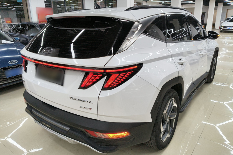 现代 2021款 途胜L 1.5T DCT LUX尊贵版车身外观7